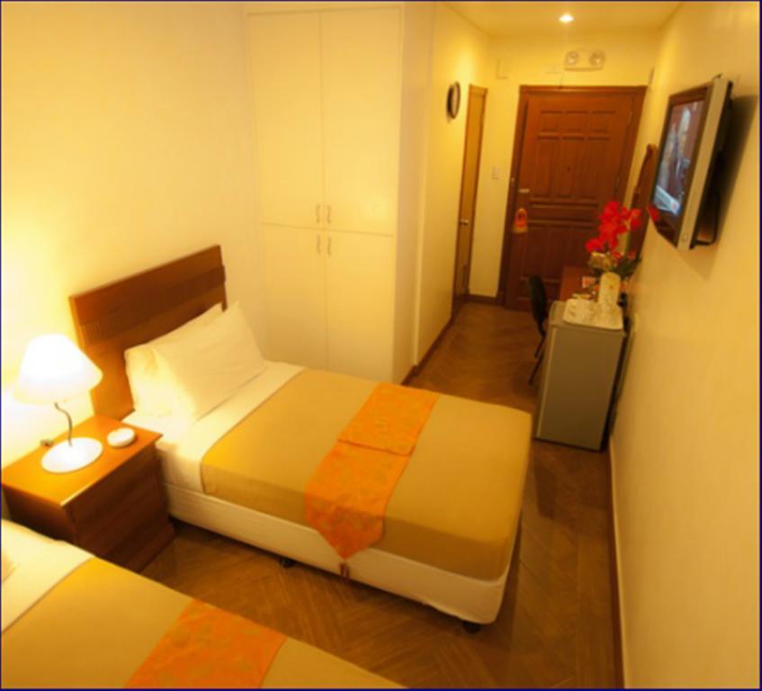Avitel Hotel Макати Номер фото